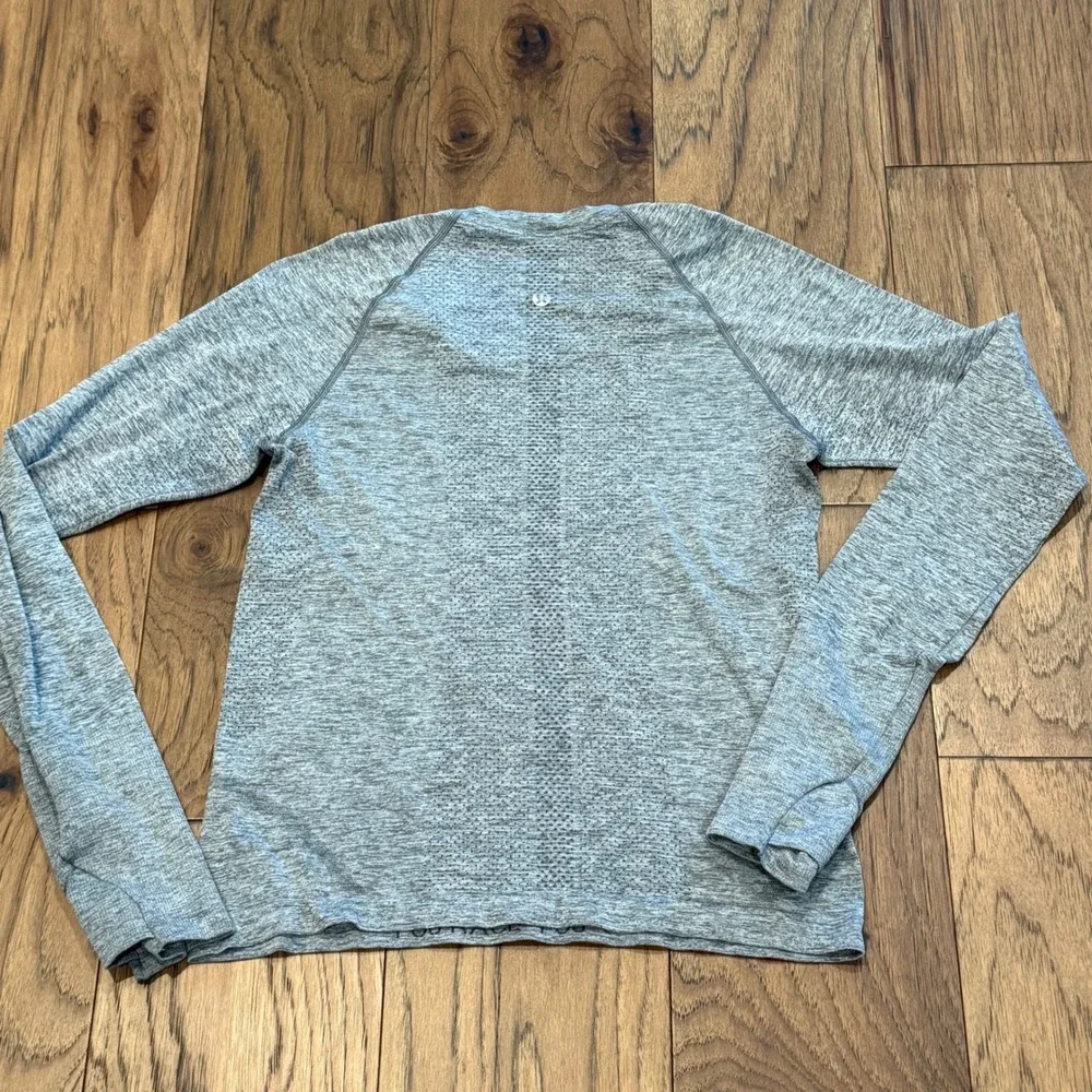 Lululemon Swiftly Tech Long Sleeve 2.0 Grey Heathered Crewneck Top Size‎ 6